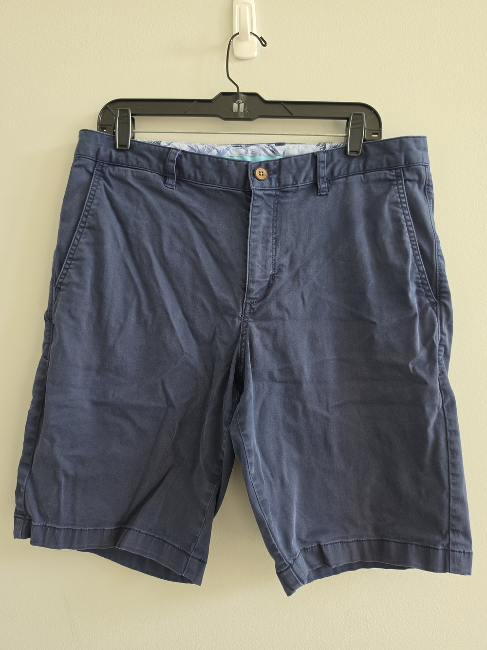 Tommy Bahama Chino Shorts Mens 34 Navy Blue 10 Inch Inseam